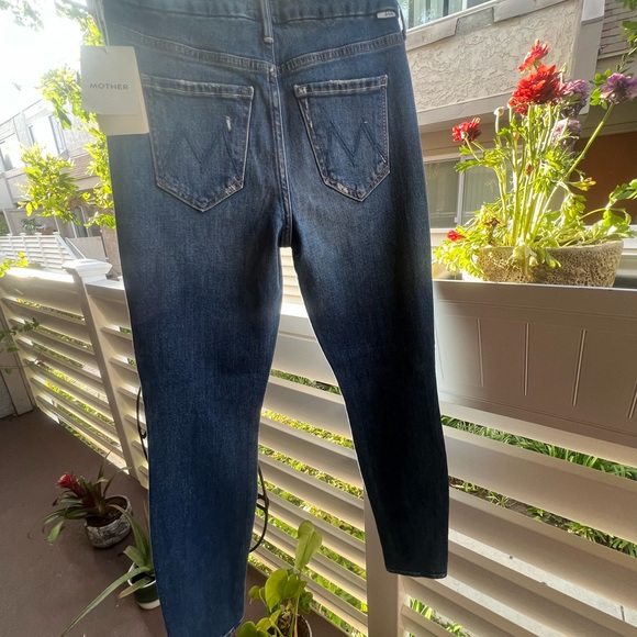 NWT Mother “The Looker” in color “Where is my mind” size 24 current retail $248. - Picture 5 of 17